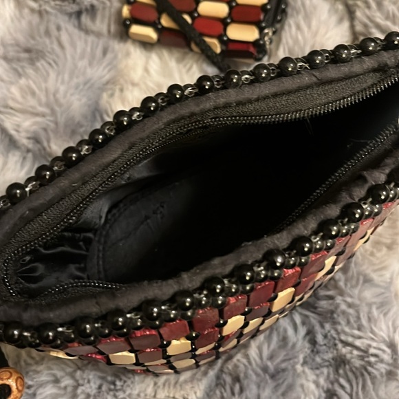 Handmade Hobo Crossbody with Wristlet - Picture 4 of 5